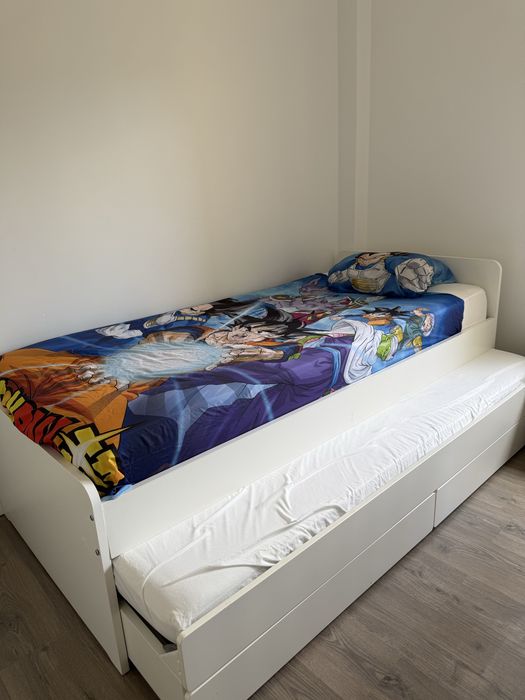 Cama Dupla com arrumação Ikea