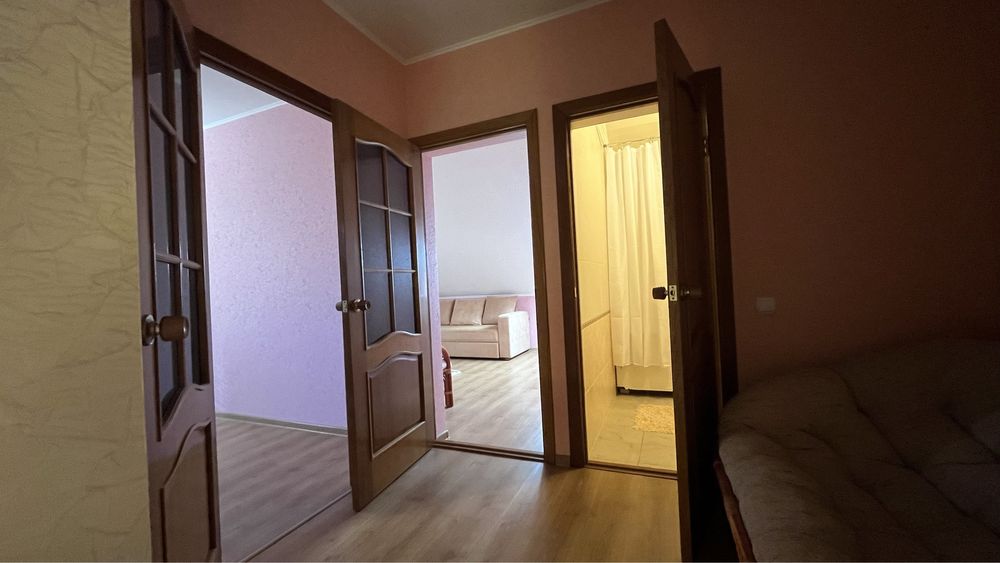 Будинок на березі річки