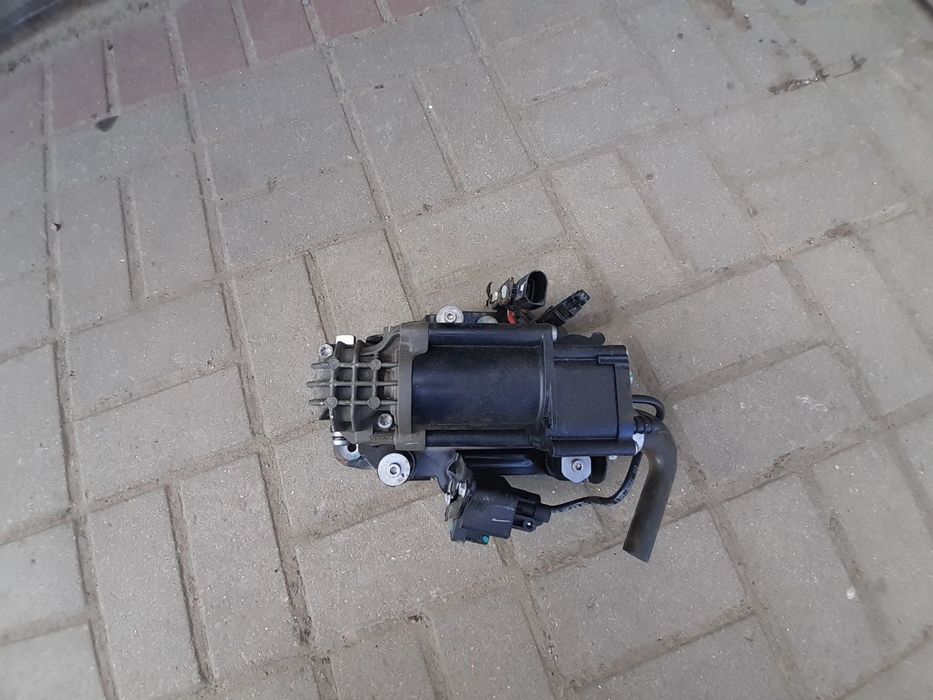 Компресор пневмо підвіски Bmw 5 6  G31 32 kомпресор пневмо bmw g31 g32
