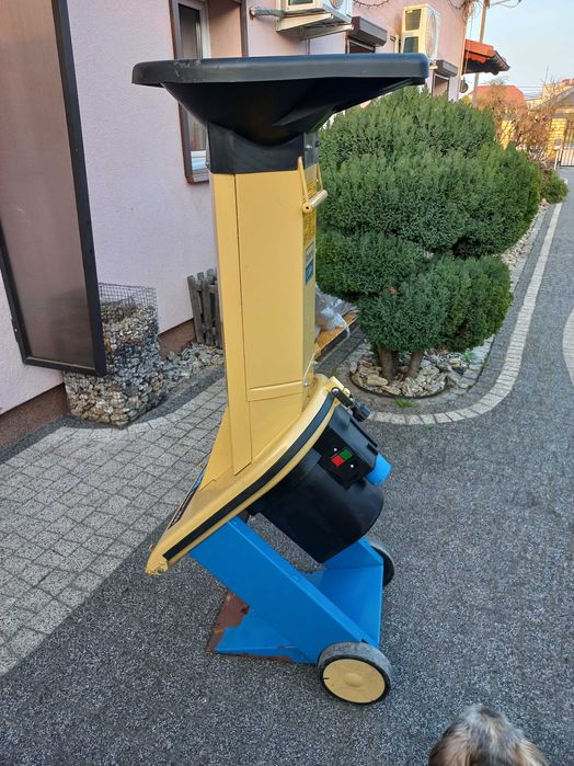 Scheppach Biostar 3000 rozdrabniacz do gałezi  moc 3 KW