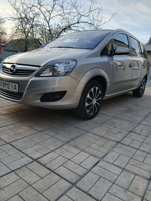 власне авто 2,5р в Україні. Автівка після Т.О.