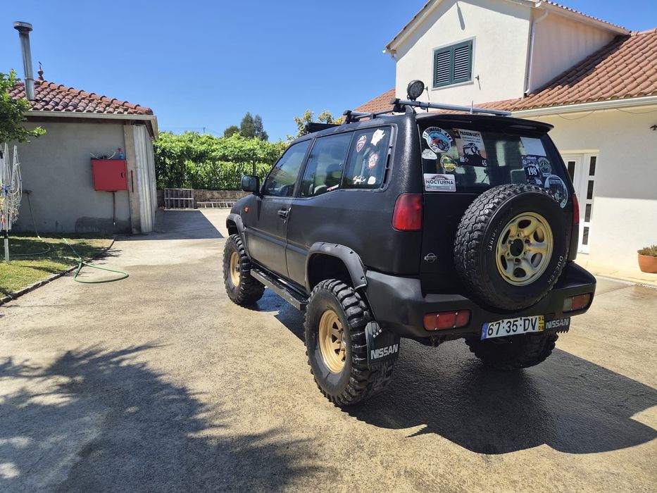 Jeep NISSAN terrano preparado pra monte