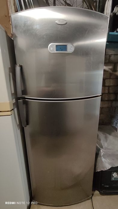 Широкий вместительный холодильник   Whirlpool No Frost , высота 187 см