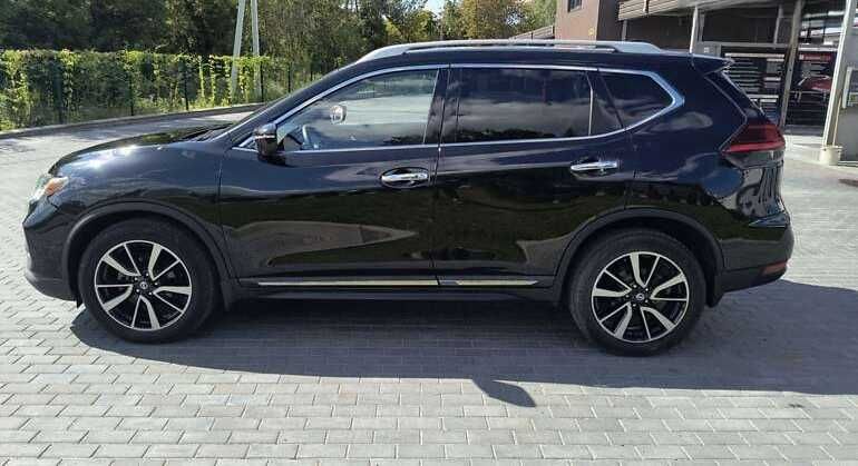 Продам Nissan Rogue 2019