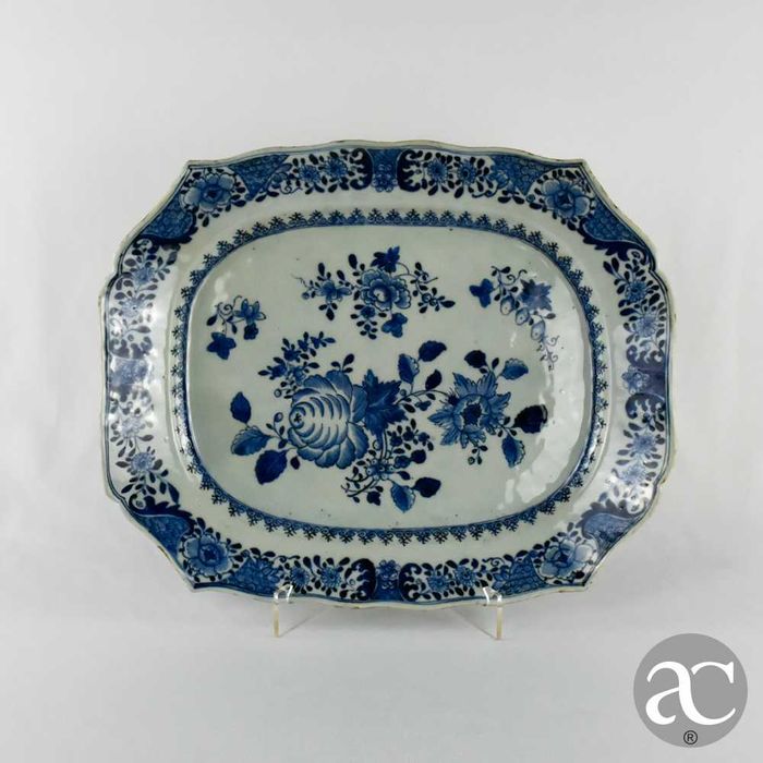 Travessa porcelana da China, Dinastia Qing Período Qianlong séc. XVIII
