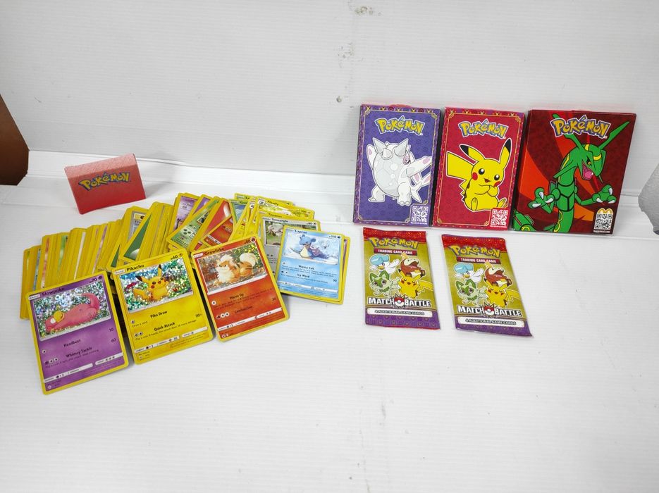 Schleich - Miss Piggy, Estrunfes-Smurfs, Abelha Maia / Garfield / Minions / Pokémon (bonecos e cartas)