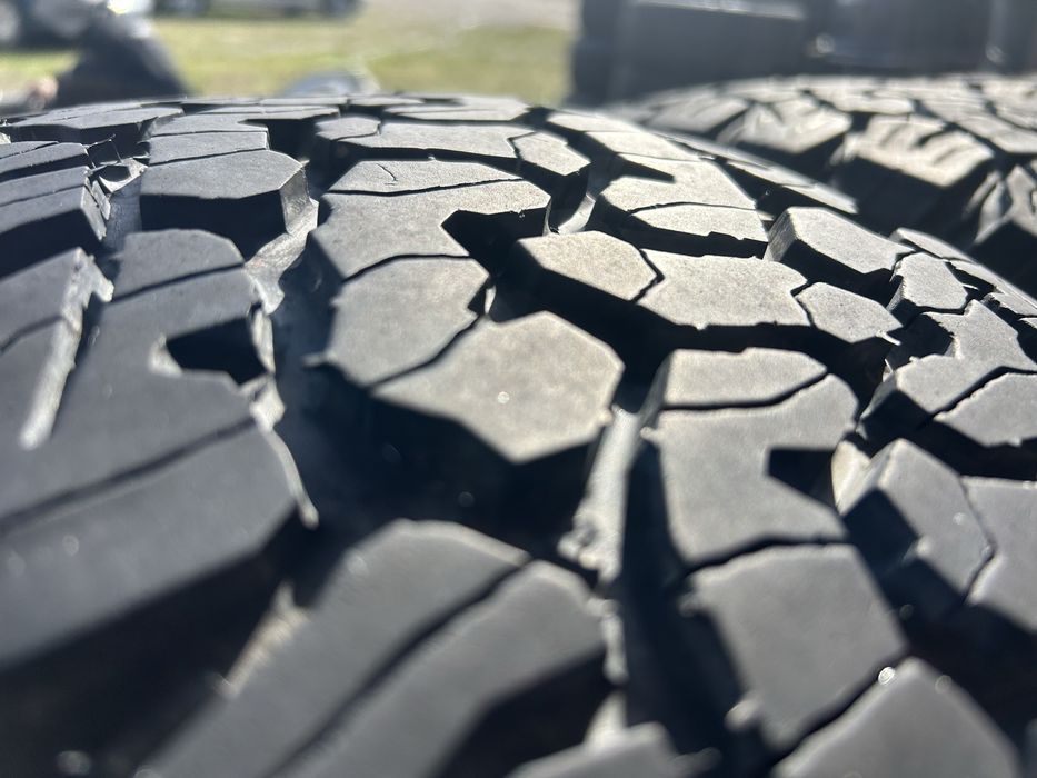 Opony terenowe 255/75R17 x 4 szt BF goodrich All-Terrain T/A