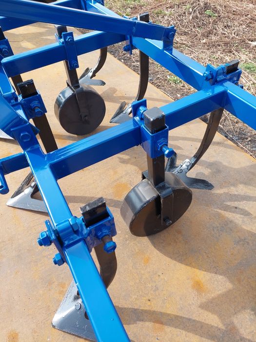 Культиватор КНУ 1.5 Камянець Подільський завод ПК.