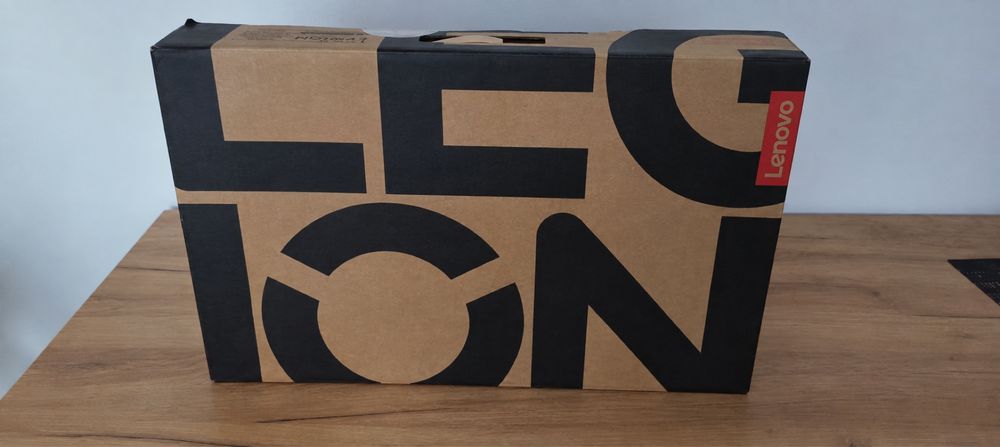 Ігровий ноктбук/LENOVO Legion 5 15IRXI0 15.1 OLED/2K 165Hz i7-14700HX 16GB /1TB / RTX5060