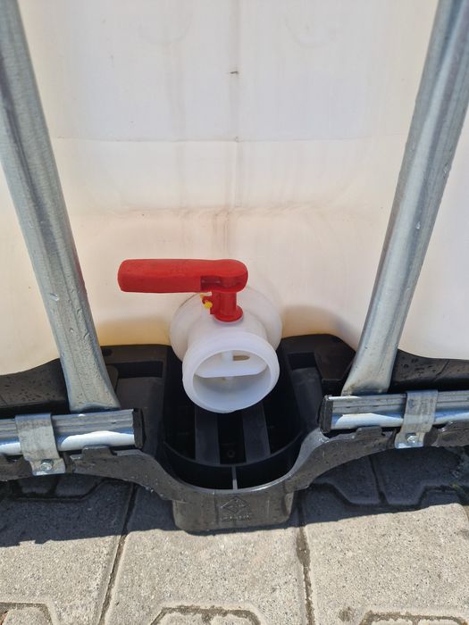 Mauzer 1000l na wodę