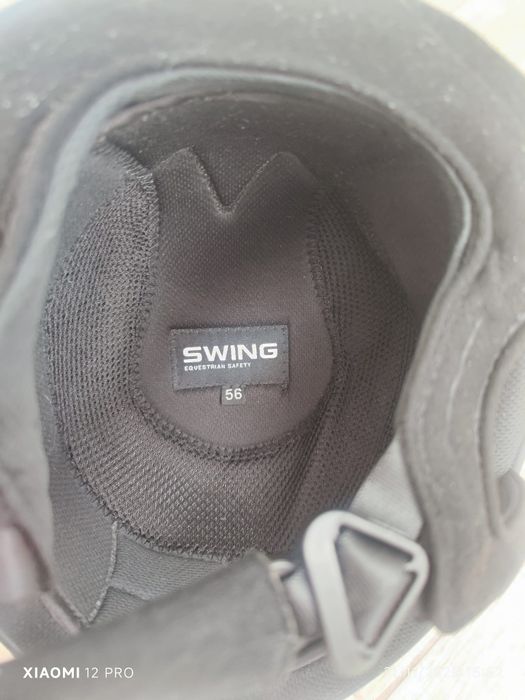 Capacete equitação da marca SWING