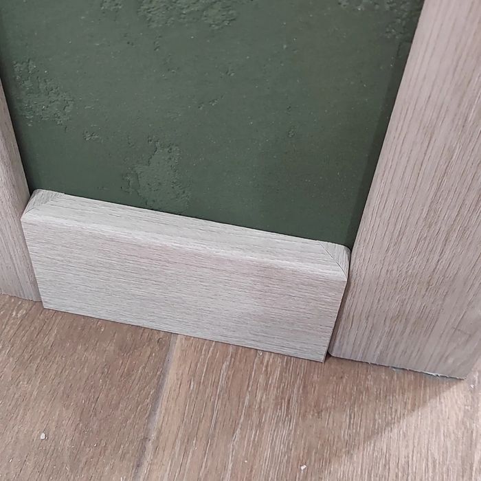 Професійний Монтаж плінтуса.Плінтус МДФ, пластик дюрополімер , дерево