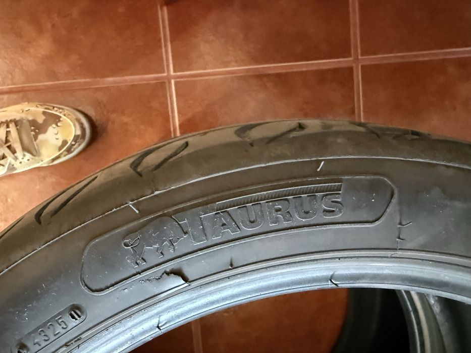 Pneus 225/45 r18