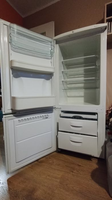 Lodówka Amica ACZ3101