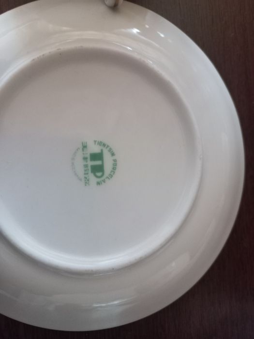Komplet filiżanek PRL porcelana