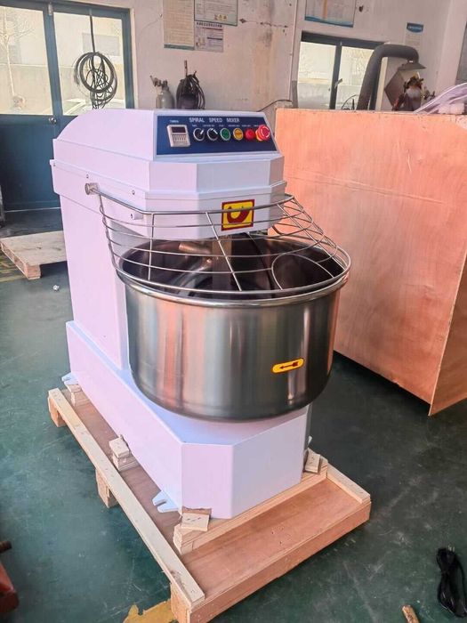 Планетарний міксер для тіста, тістоміс, збивання крему об'єм чаші 30 л