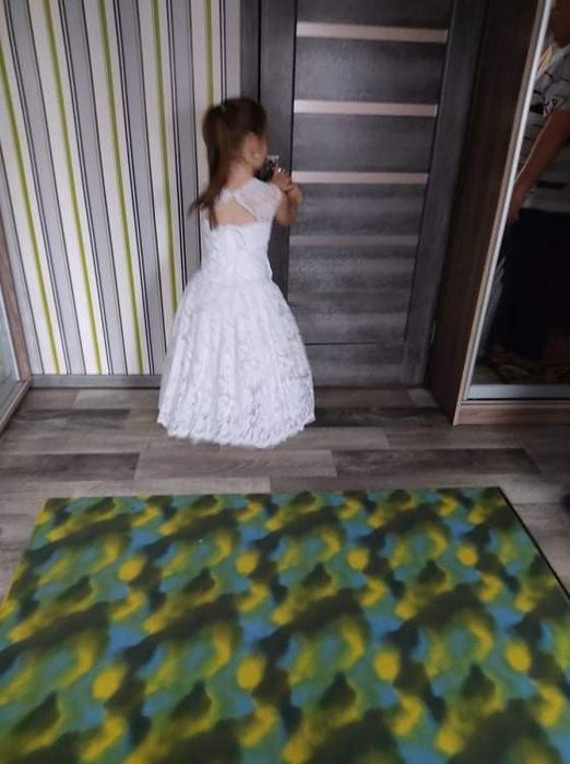 Красива сукня сніжинки на Новий рік на 5-6 років 104-110 см