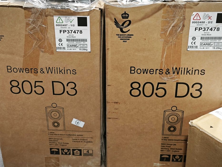 Легендарна акустика Bowers & Wilkins 805 D3 (Gloss Black) + стійки