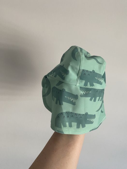 Czapeczka nad wode TU 9-12 mc.