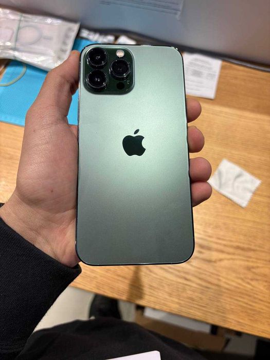 Б/У iPhone 13 Pro Max 256GB Alpine Green - Оплата частинами