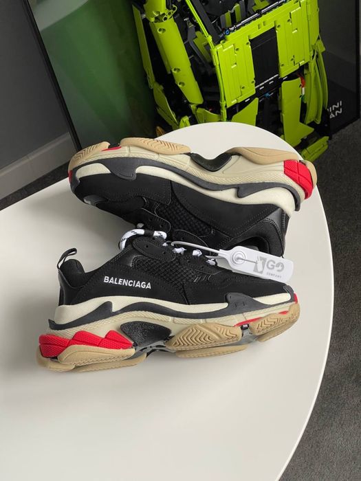 Buty w super cenie Balenciaga triple s 45r