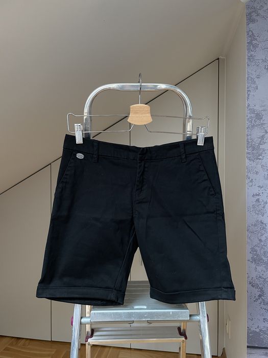 Czarne bermudy S