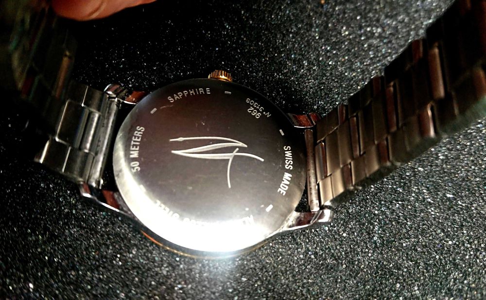 Zegarek Aerowatch Swiss 50M Sapphire Gold 41mm Slim Line Luminova Data