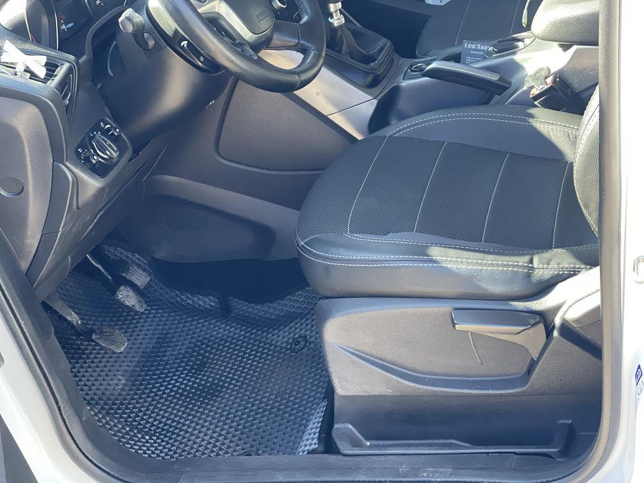 Продам Ford Kuga 2015 року