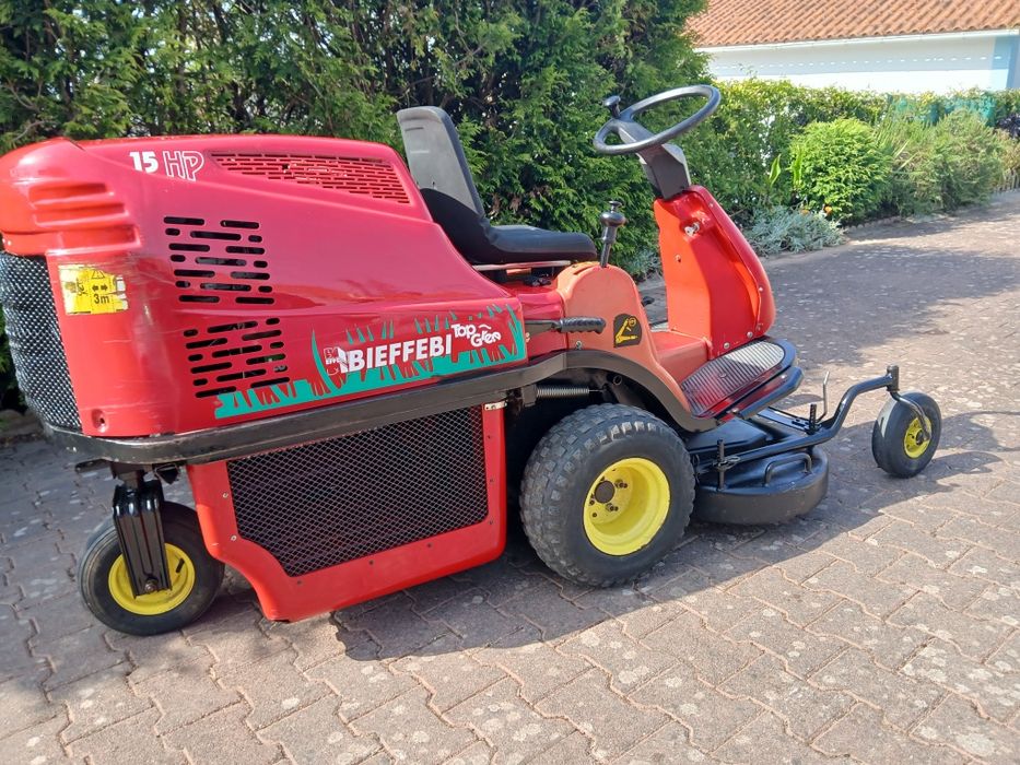 Tractor corta relva Ferrari 360* Professional