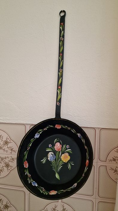 Tacho pintado à mão