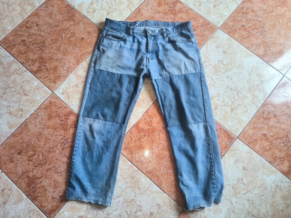 Calças de denim clássico