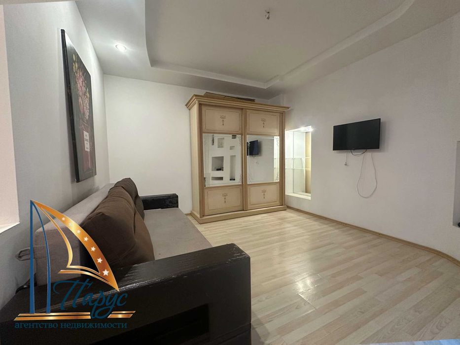 1-кімнатна  Південноукраїнська 5/5