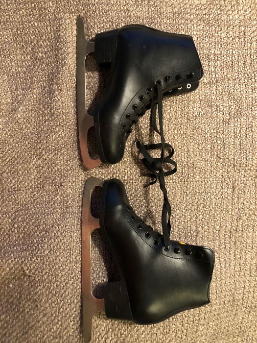 Łyżwy figurowe 38 czarne