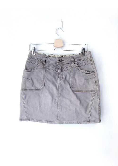 Jeansowa spódniczka mini trapez z kieszeniami C&A roz. S / M