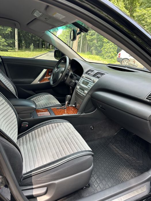 Продам Toyota Camry 40