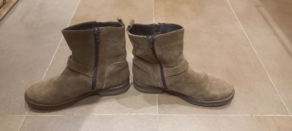 Botas castanhas em camurça n° 35