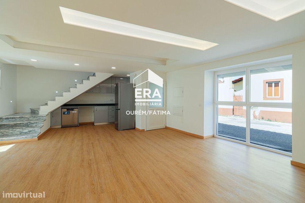 Moradia T3, totalmente renovada
