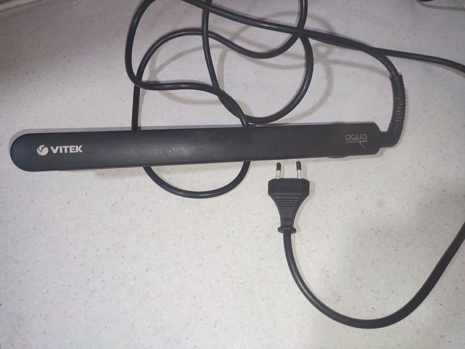 Утюжок для волос Vitek