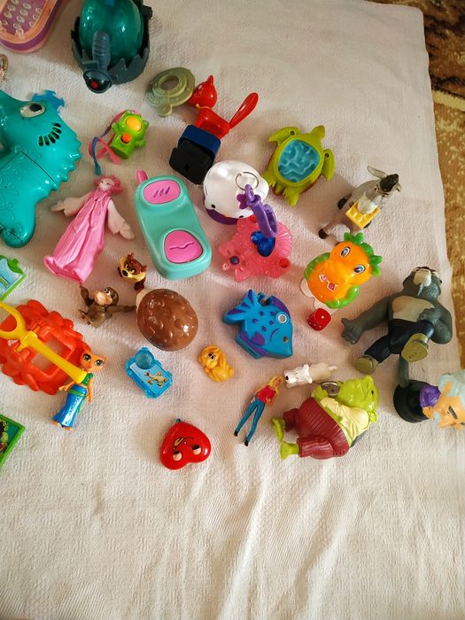 Продам іграшки для малюків