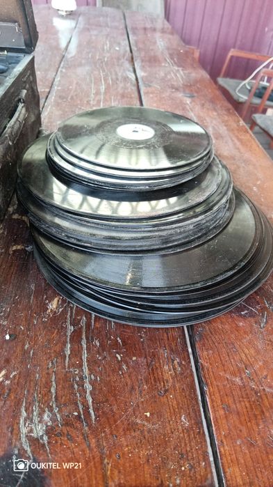 Продам патефон робочий