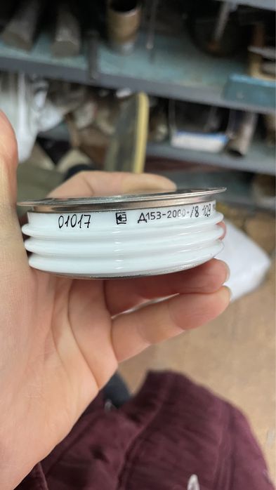 Диод Д153-2000 продам