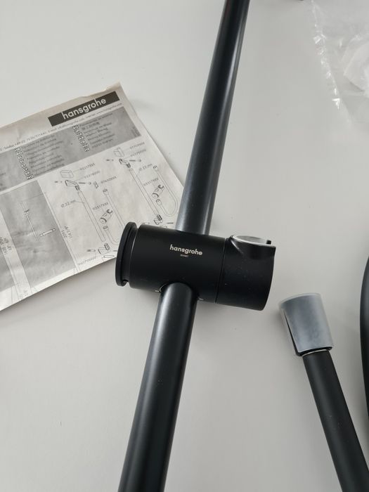 Zestaw prysznicowy Hansgrohe czarny