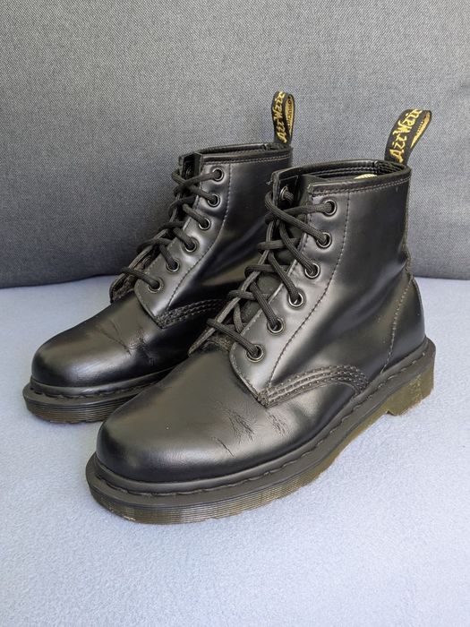 Dr. martens оригінальні жіночі черевики , стан гарний . Розмір 37