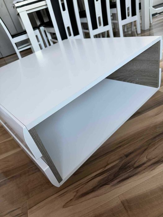 Stolik kawowy biały !