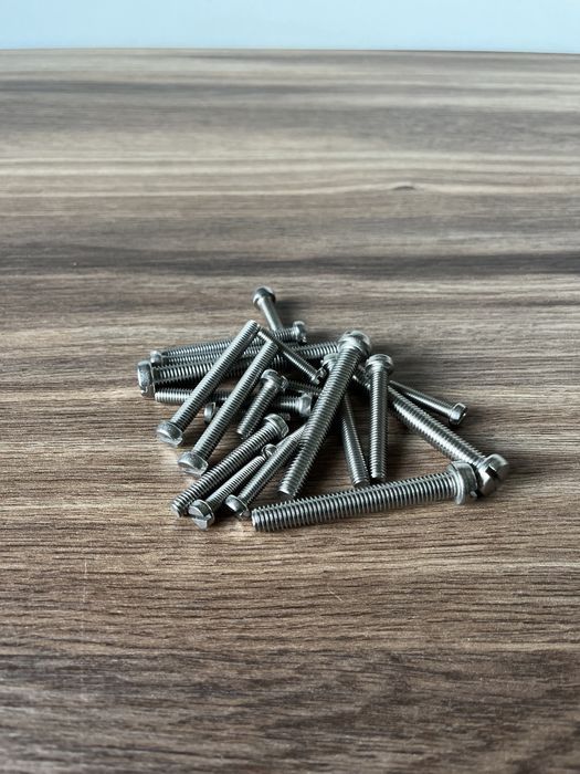 NOWY KOMPLET śrub nierdzewne śruby silnika JAWA 50 JAWKA OGAR 200