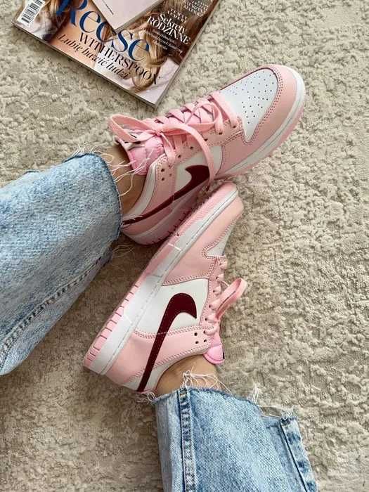 Жіночі Кросівки Nike Dunk SB Low У Ніжно Рожевому Кольорі Взуття Найк