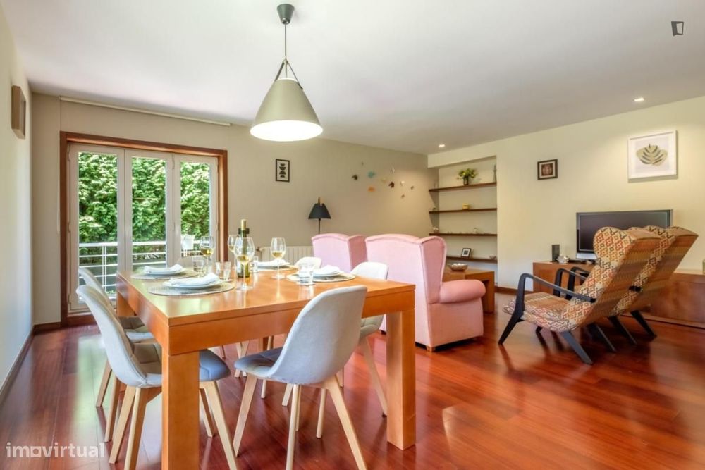 Apartamento com 3 quartos - localizado em Braga