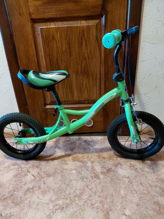 Велобіг дитячий в гарному стані