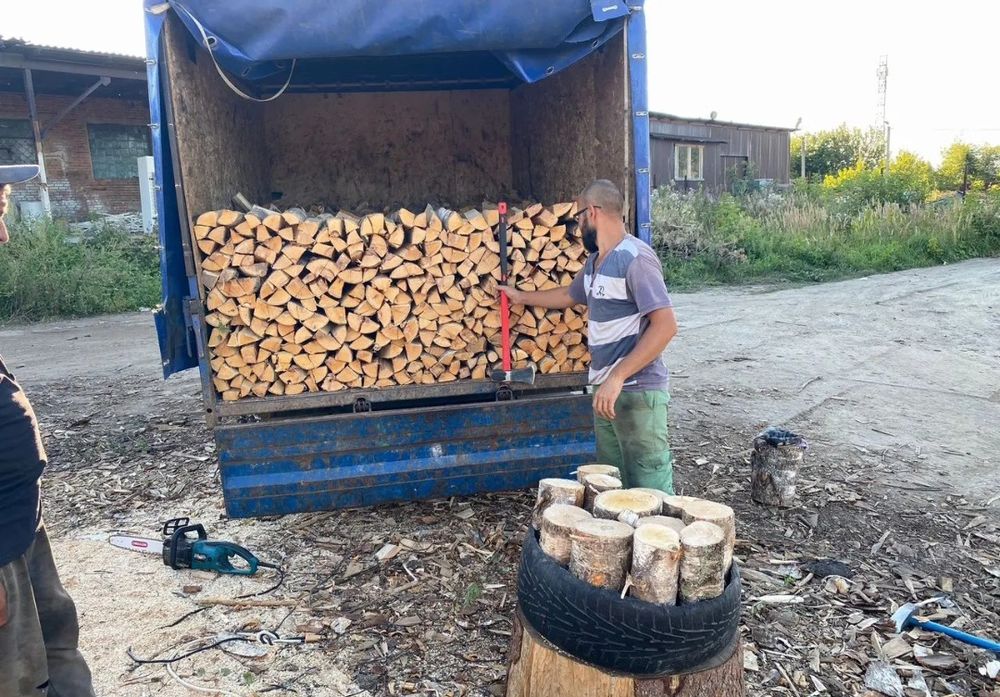 Дрова оптом і в роздріб мінімальна ціна 3/5/10/40 кубів