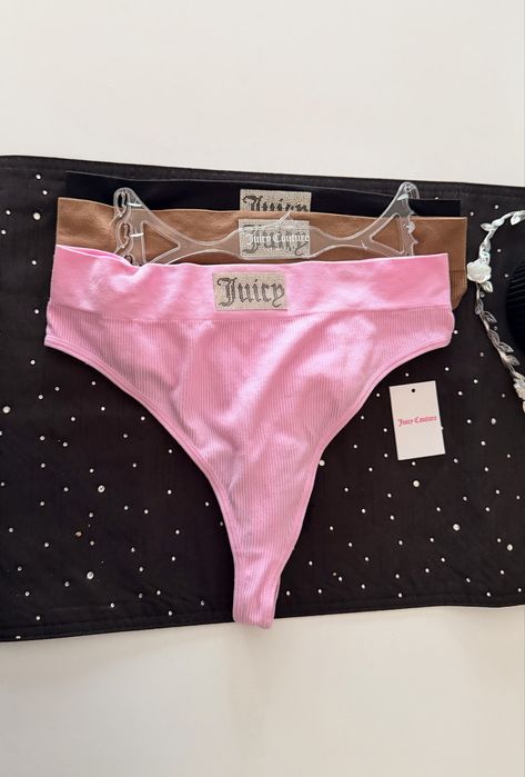 Majtki stringi Juicy Couture